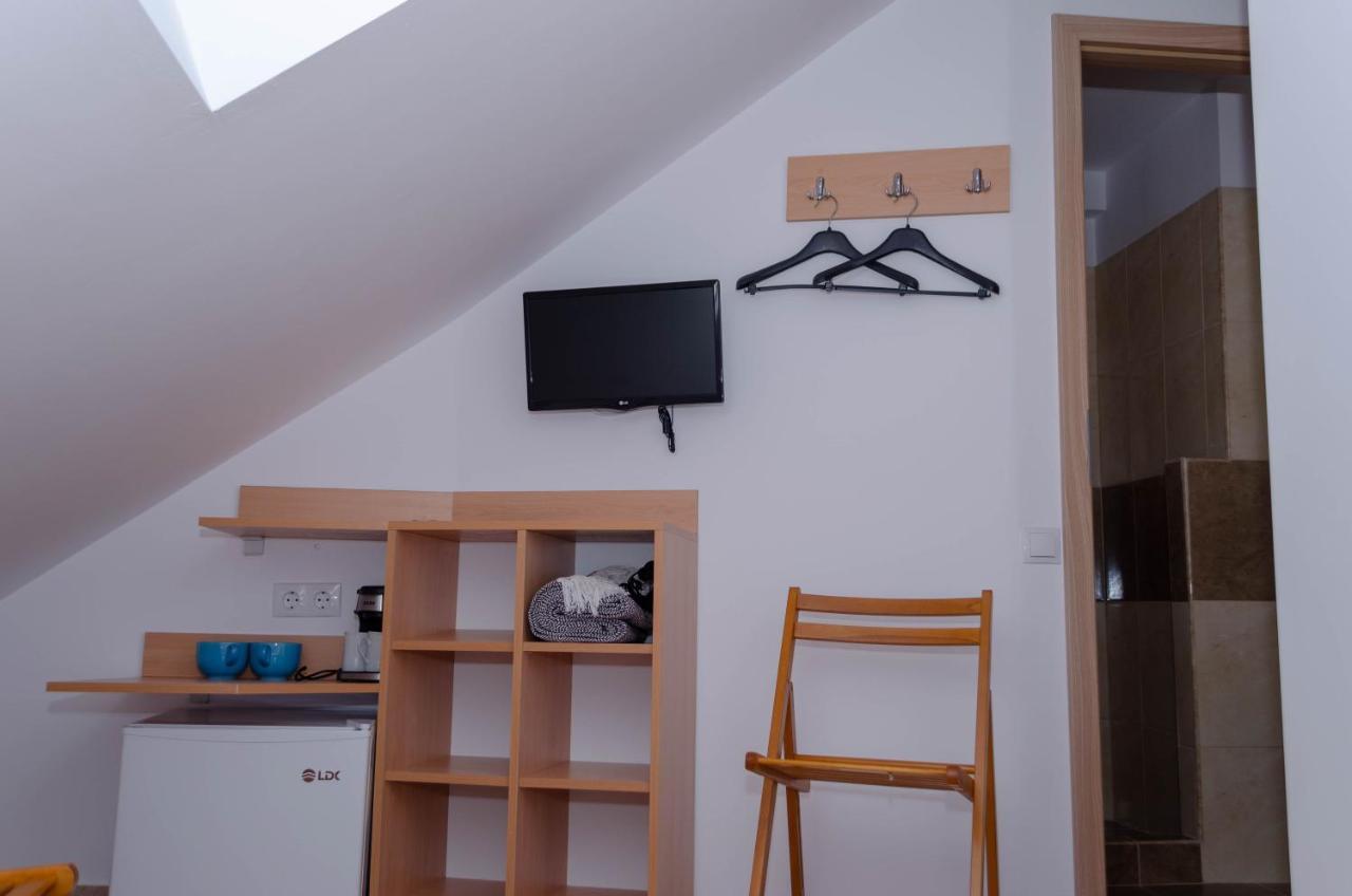 Mansarda Mica Cu Baie Proprie Apartment Cluj-Napoca Luaran gambar