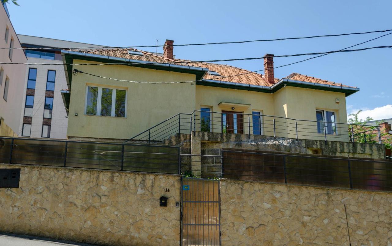 Mansarda Mica Cu Baie Proprie Apartment Cluj-Napoca Luaran gambar